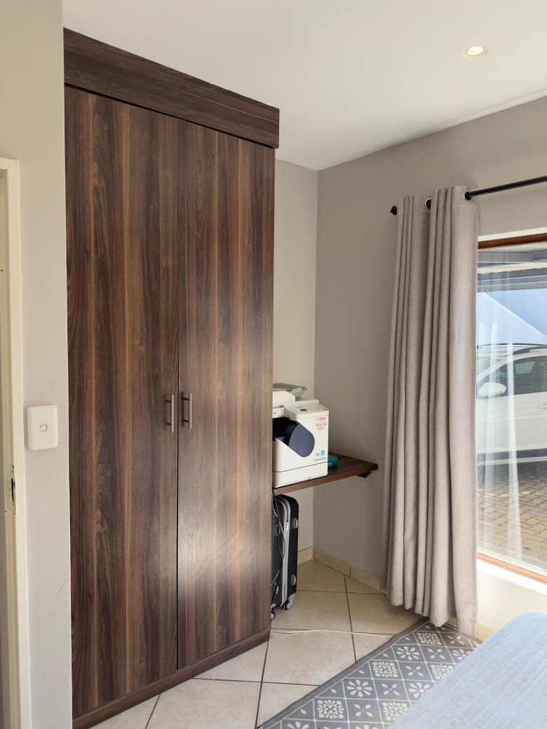 3 Bedroom Property for Sale in Gateway Manor North West